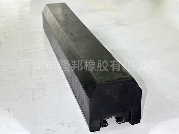 球磨機(jī)橡膠襯板運輸時需要注意什么？